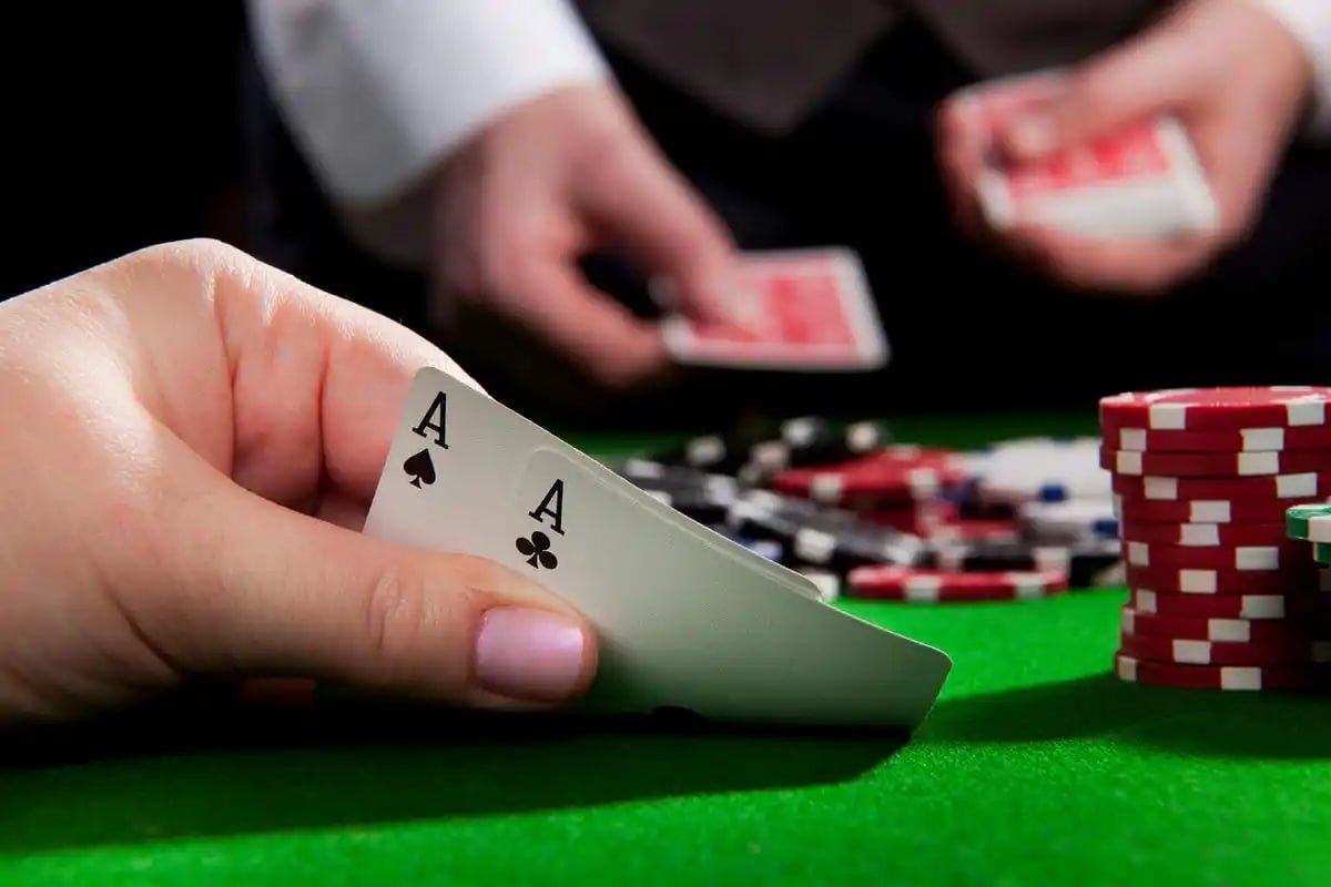 Thành viên to 777 trải nghiệm live casino trên điện thoại